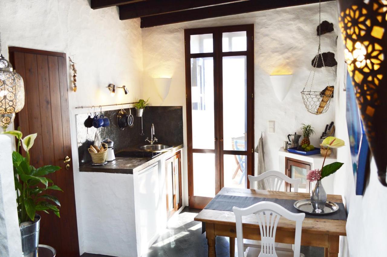Stylish Getaway With Secluded Patio In Lava Finca Uga Dış mekan fotoğraf