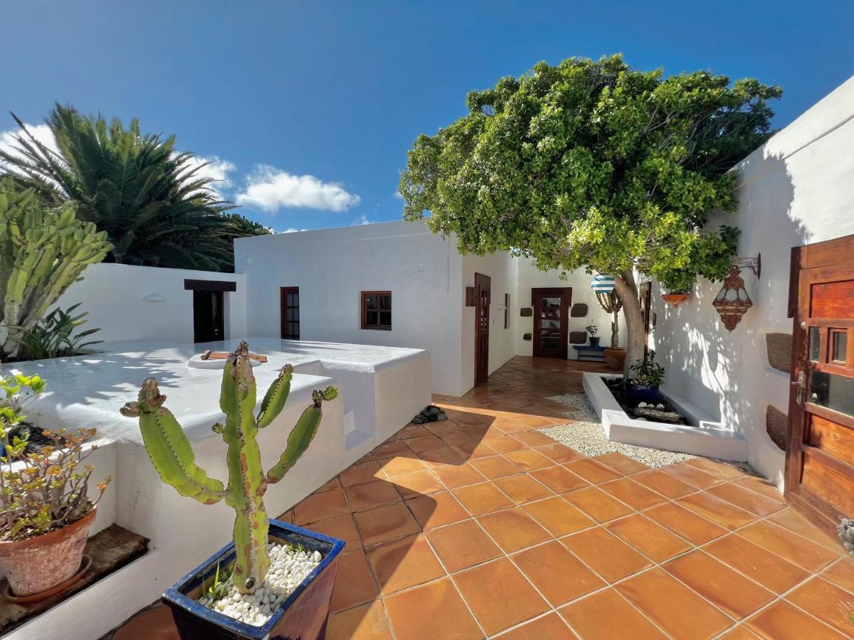 Stylish Getaway With Secluded Patio In Lava Finca Uga Dış mekan fotoğraf
